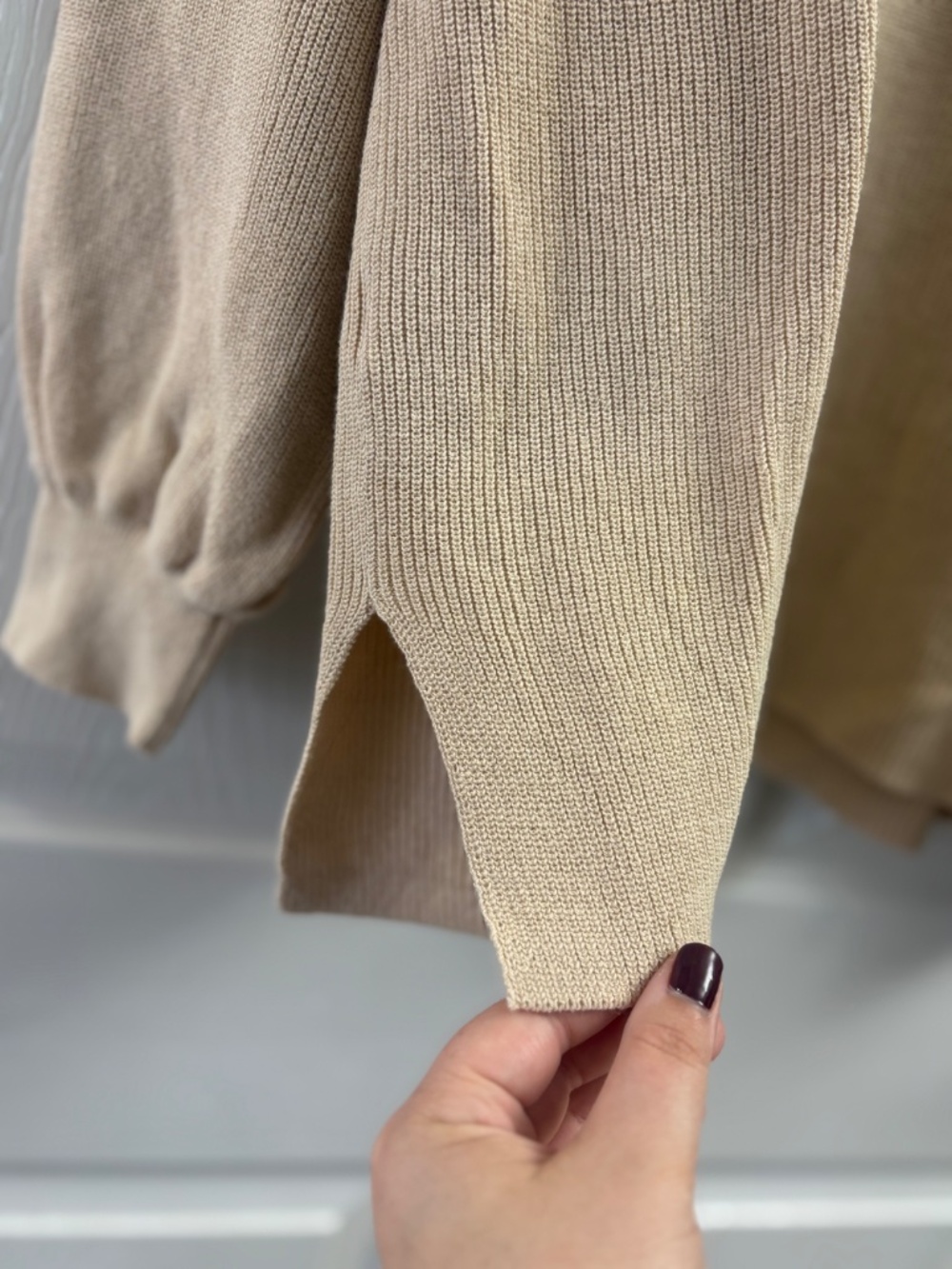 Women's Loft Tan V-Neck Long Sleeve Sweater - Picture 4 of 6